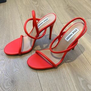 Steve Madden strapped red heels size 8